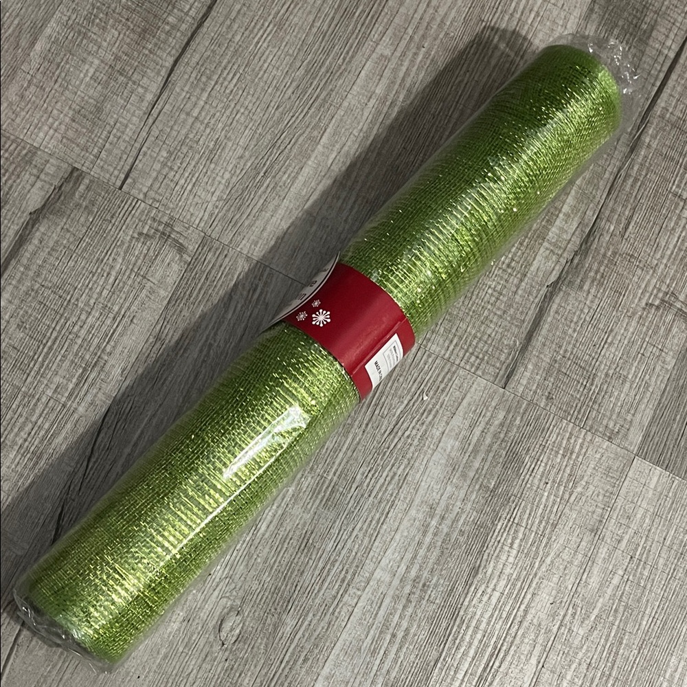 Green Mesh Ribbon Roll - Picture 2 of 5